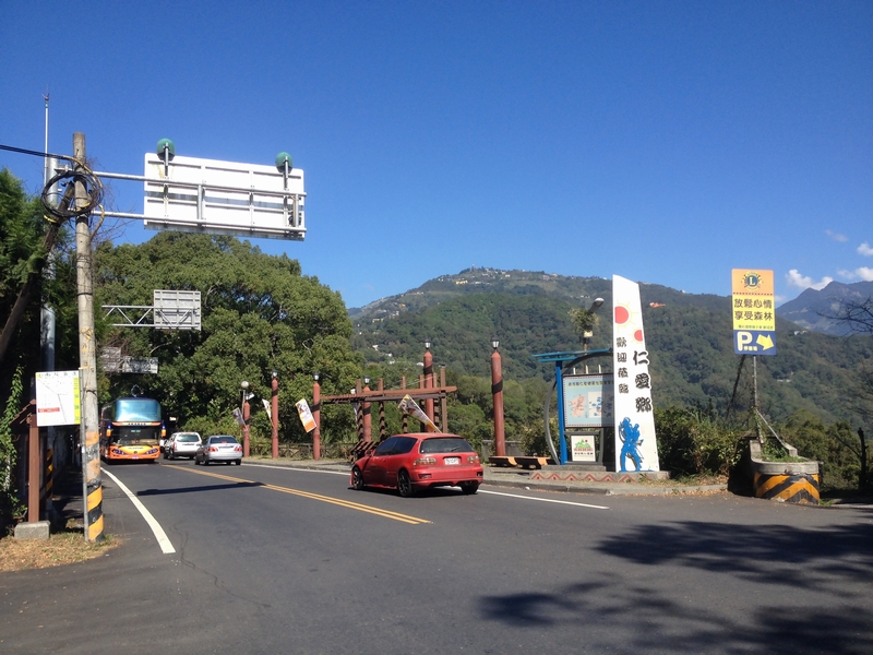 公学校跡前のバス停